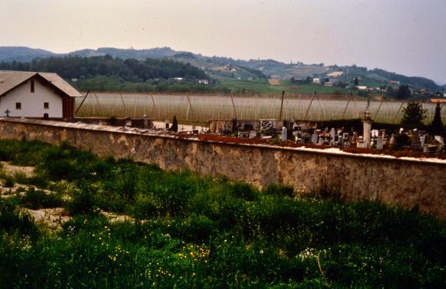 Friedhof irgendwo in Ungarn