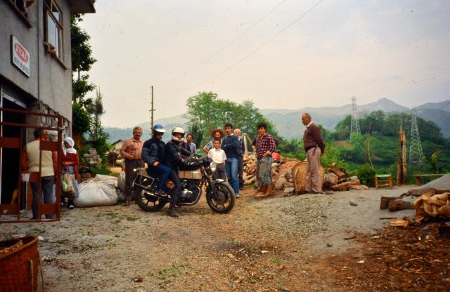 Zun&auml;chst nahm ich Coskun erst einmal nur hintendrauf mit.