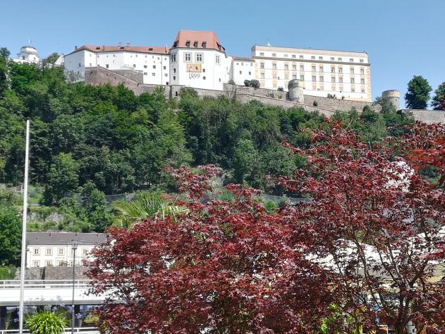 Blick auf die Veste Oberburg in Passau