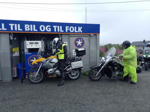 Tankstelle in Srstraumen