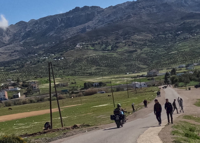 Immer wieder begegneten uns Menschen, die uns freundlich grüßten