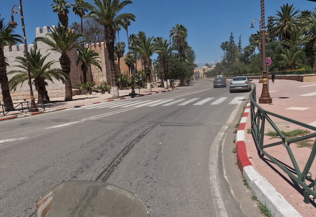 Taroudant, umgeben von einer mächtigen, fast vollständig erhaltenen Stadtmauer