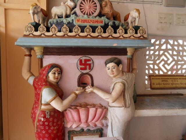 das Hakenkreuz mit friedlicher Bedeutung