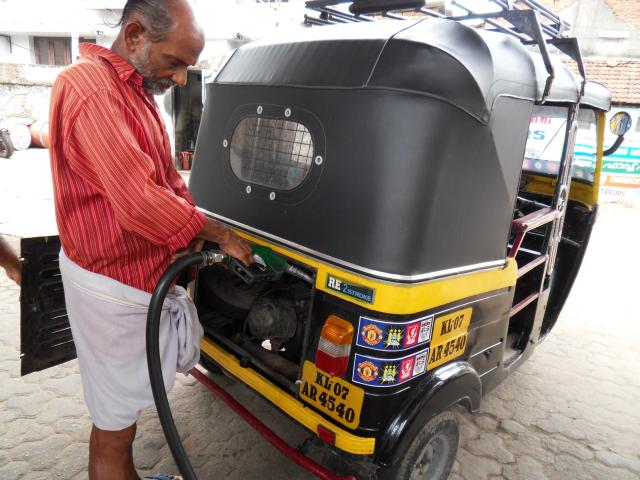 Auftanken des TukTuk