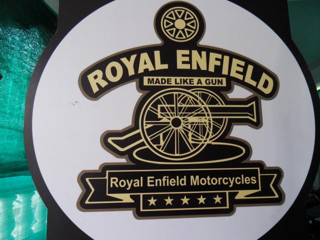 ROYAL ENFIELD - MADE LIKE A GUN