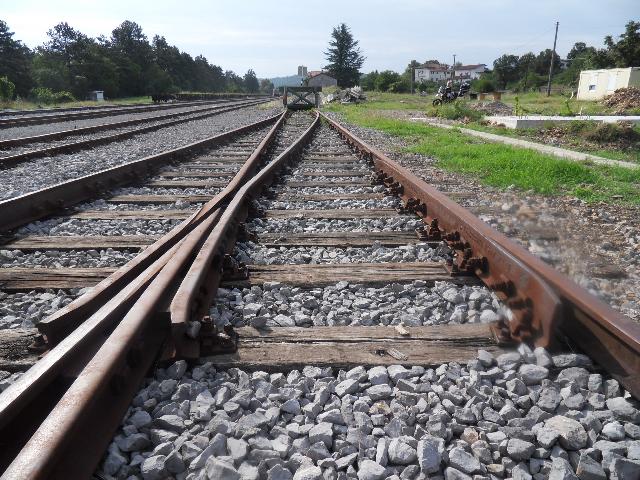 am Bahnhof in Stanjel