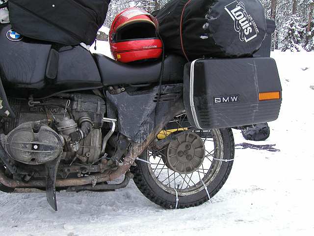 Kabelbinder als Steighilfe