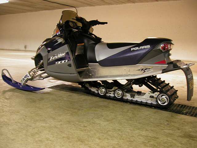 Fahrzeuge in der Garage