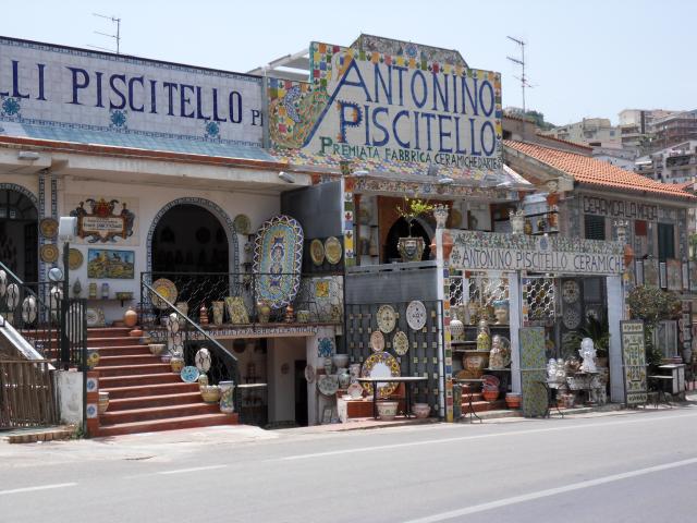 Keramikgeschfte in Santo Stefano di Camastra