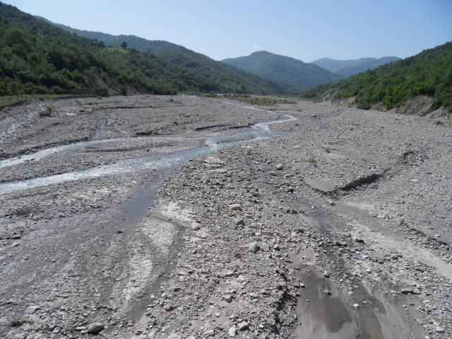 Flussbett im Inland