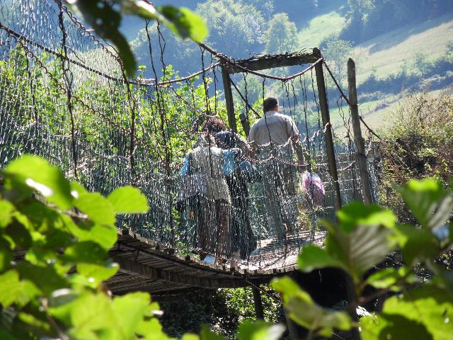 Hängebrücke vor Jajcze