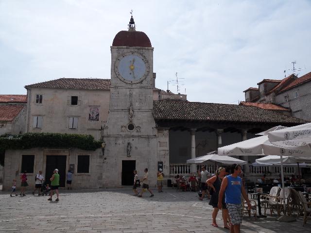 Uhrturm  im Zentrum der Altstadt von Trogir