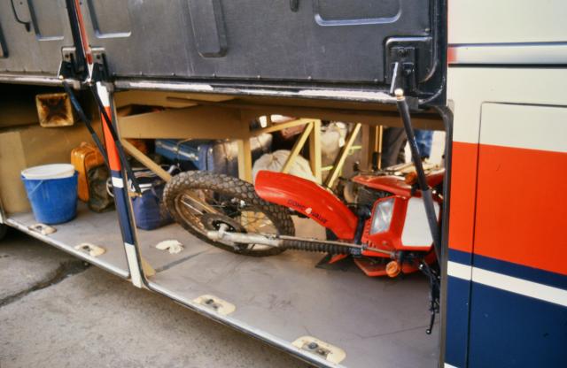 Die KLR 600 verpackt im Überlandbus nach Izmir