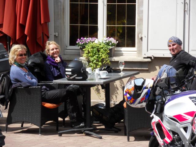 Kaffeepause in Lemach im Elsass