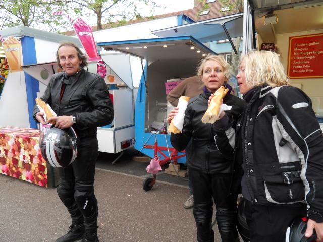 Hunger-Stillen auf einem lokalen Jahrmarkt