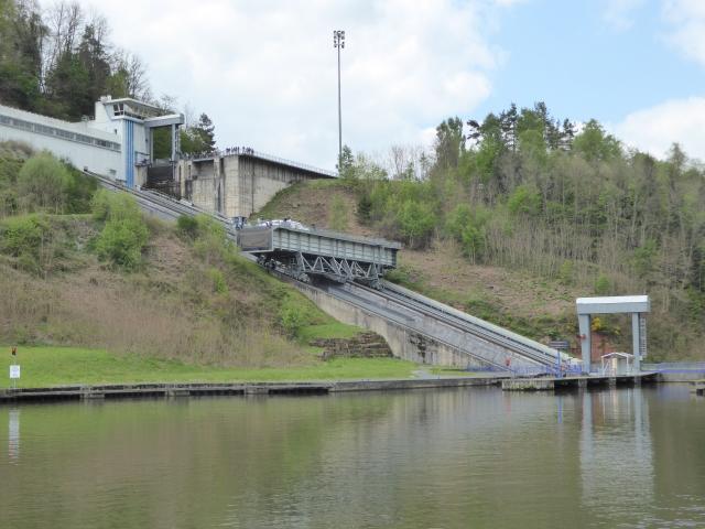 am Schiffshebewerk Saint-Louis/Arzville