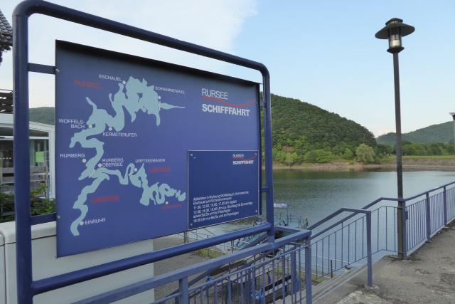 eine Übersicht über den Rursee in der Eifel