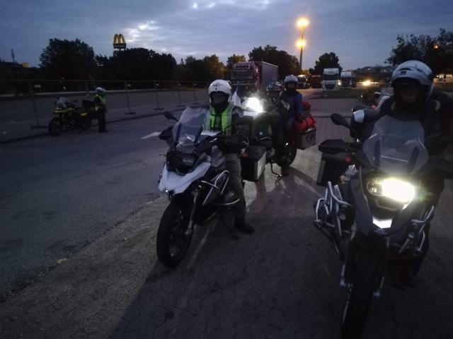 Start ins Dunkel