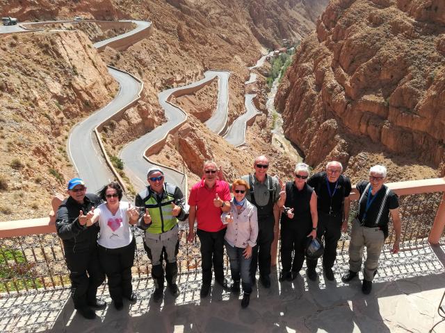 die blaue Gruppe oberhalb der Dades-Schlucht in Marokko