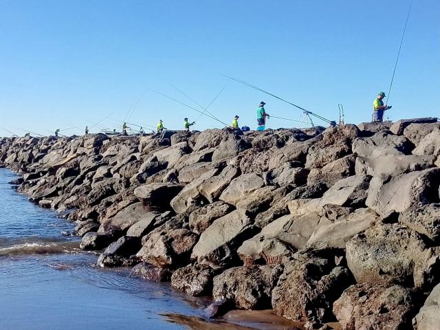 Angler am Sonntag Morgen