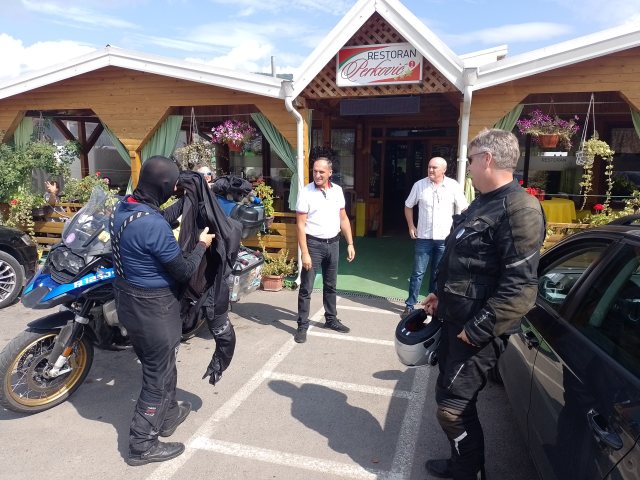 kleines Restaurant mit netter Bewirtung