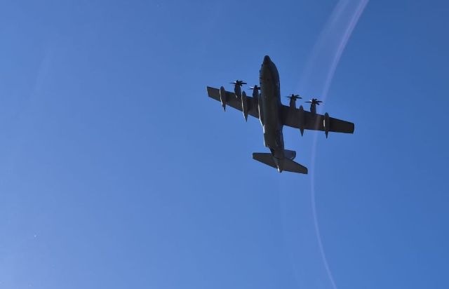 Flugzeug bei der Bridge of Oich