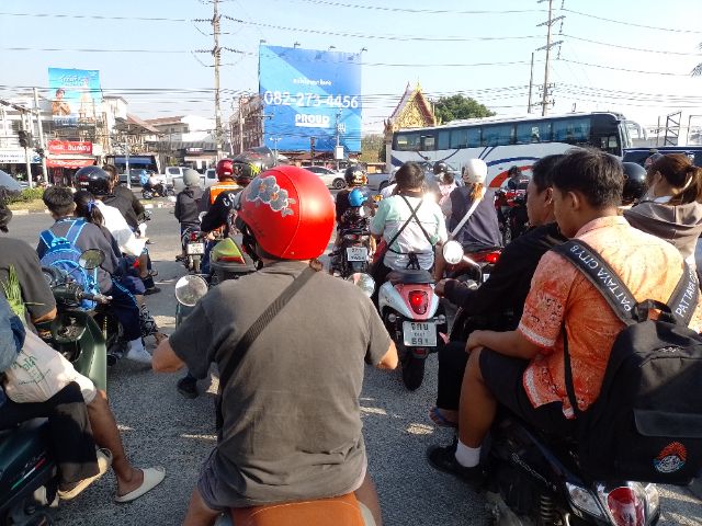 Pattaya - Willkommen im Land des kontrollierten Chaos!