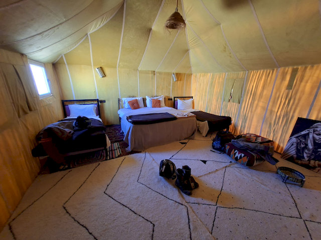 Hier ein Blick in unser Zelt