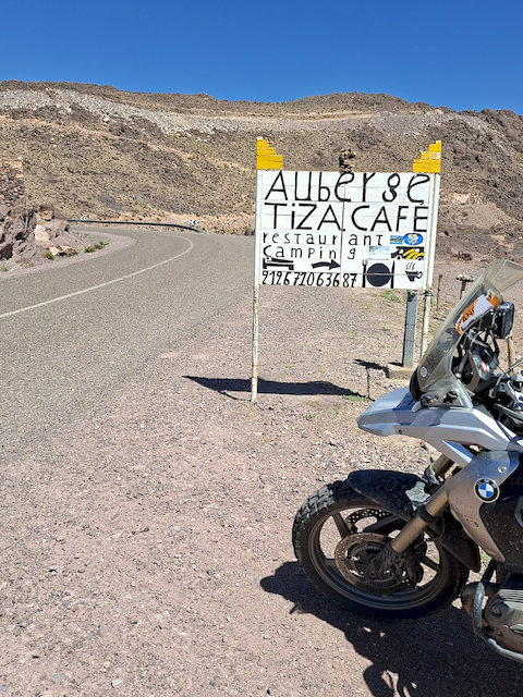 Auberge Tiza Café