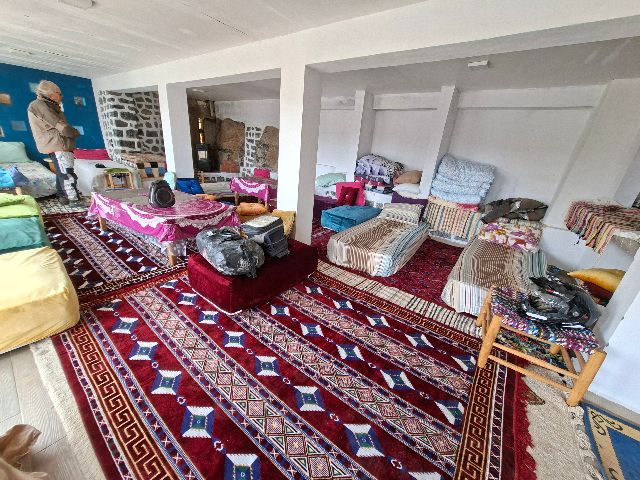 Und so siehts innen drin aus.