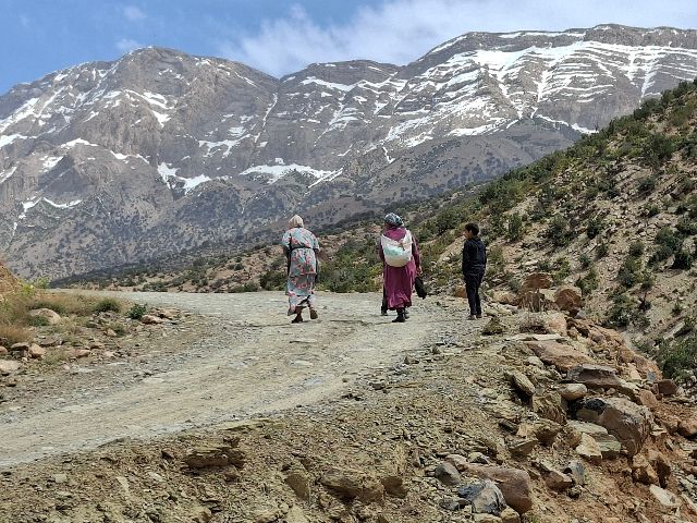 in einer Welt, die sich nicht auf Besucher eingestellt hat