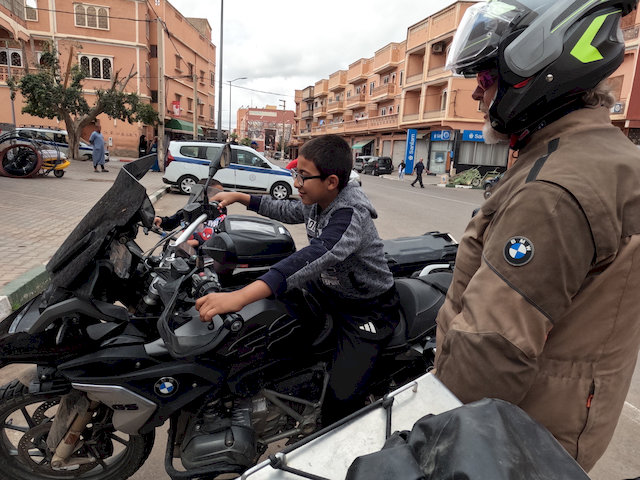 Probesitzen für ein Foto