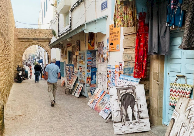 Am Abend ziehen wir noch einmal los.