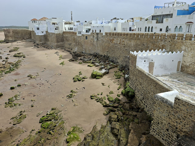 an der Stadtmauer von Asilah