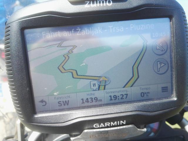 auf 1.439 m