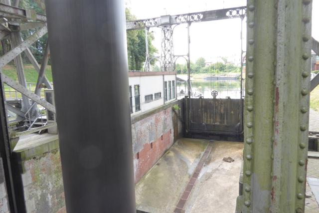 das älteste Schiffshebewerk der Welt am Canal du Centre bei Thieu