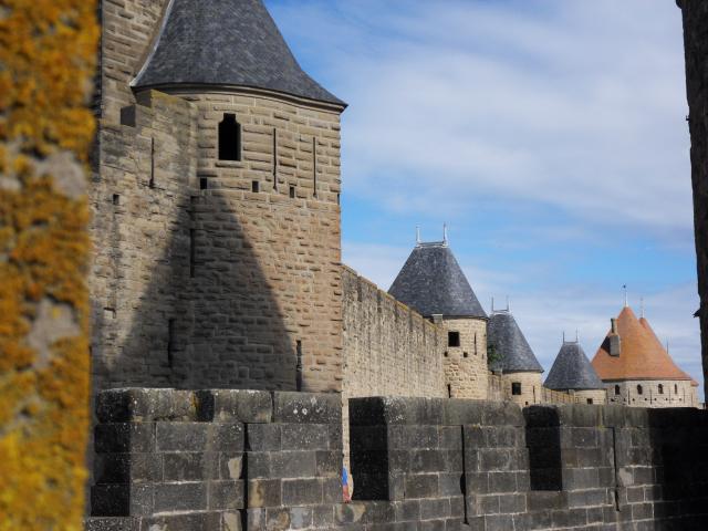 nur einige der 52 Wehrtürme
in Carcassonne