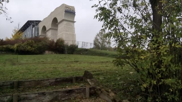 ein römisches Aqudukt sdwestlich an der Mndung der Seille in die Mosel