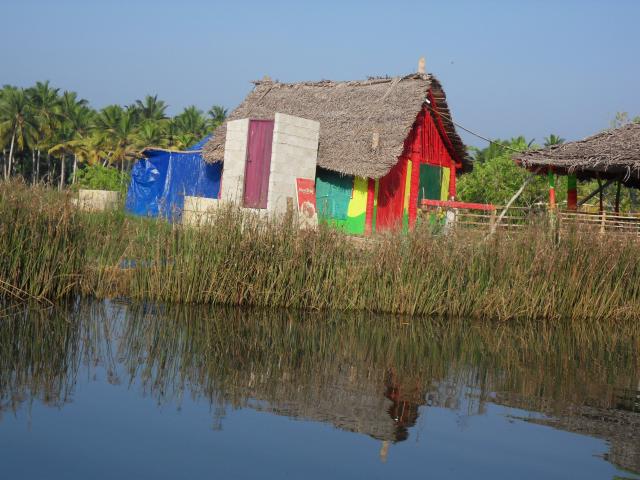 Hütten in den Backwaters