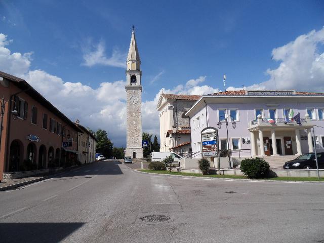 freistehender Kirchtum in Vivaro