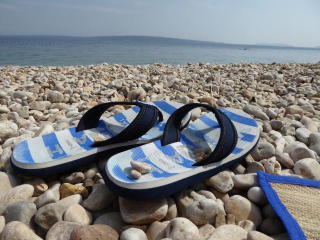 Sonntag Mittag am Kiesstrand von Beli