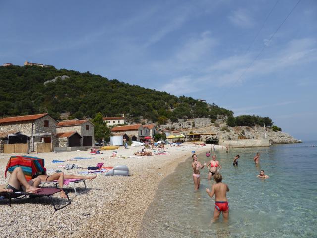 Sonntag Mittag am Strand von Beli