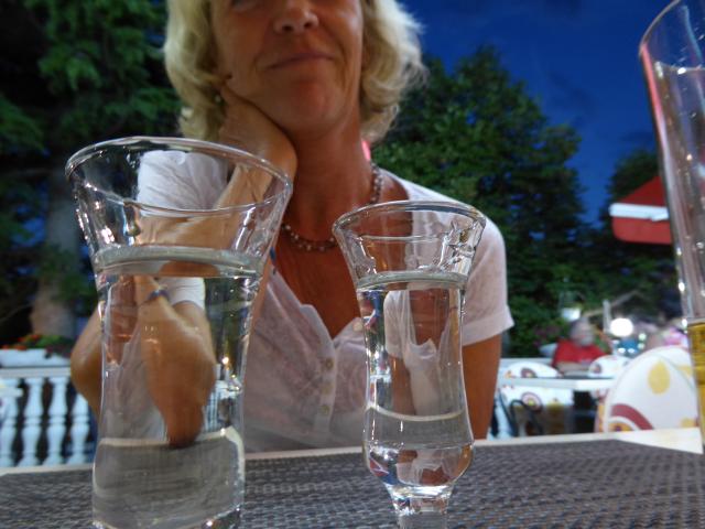 Nach dem Abendessen - eine Spende vom Hausherrn
