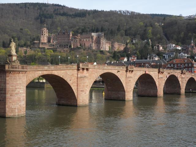Brücke über den Neckar nach Heidelberg