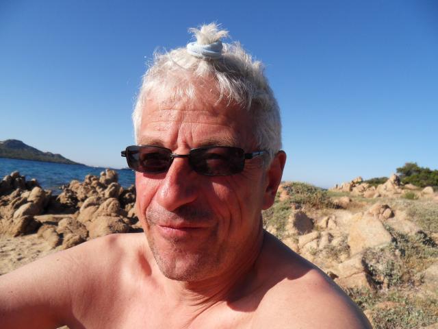 am Strand nördlich von  Arzachena
