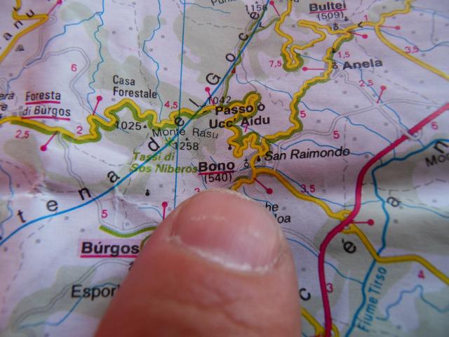 Kurvenreiches Inland Sardiniens