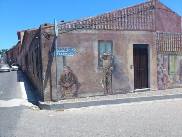 Murales im Ort Tinnura