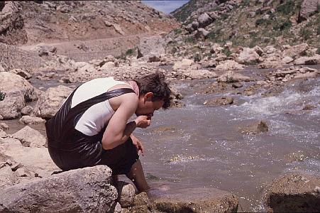 Erfrischung im Fluss