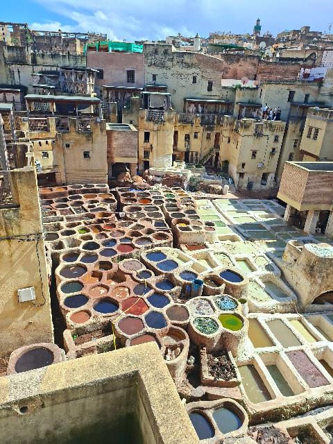 Blick in eine Feser Gerberei hinunter