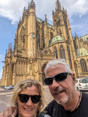 vor der Kathedrale in Metz